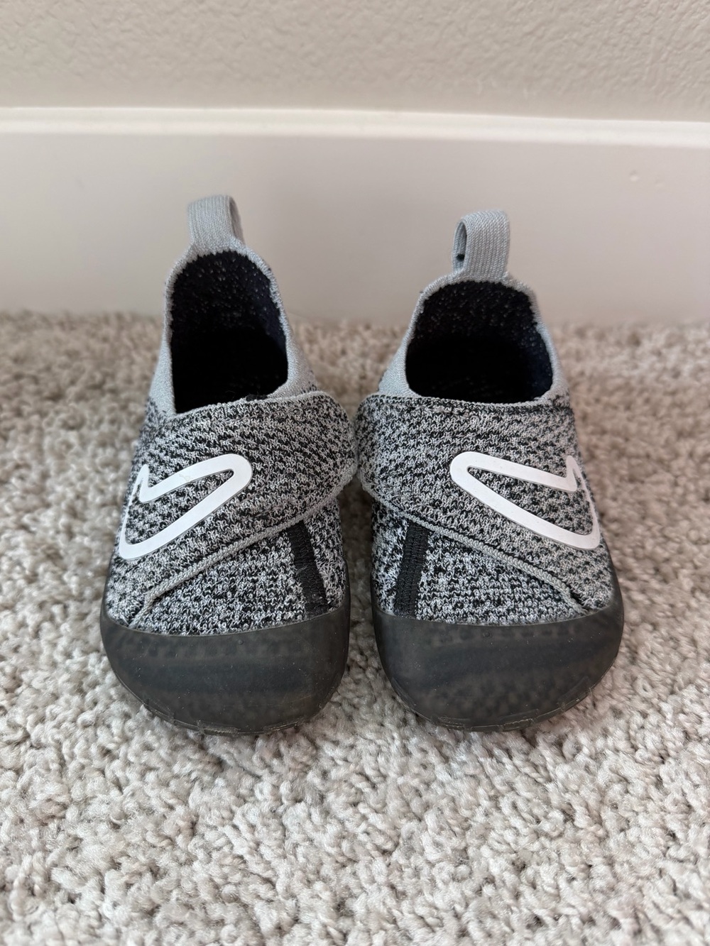 Nike Swoosh 1 Gray Toddler Unisex Shoes Size 6C
